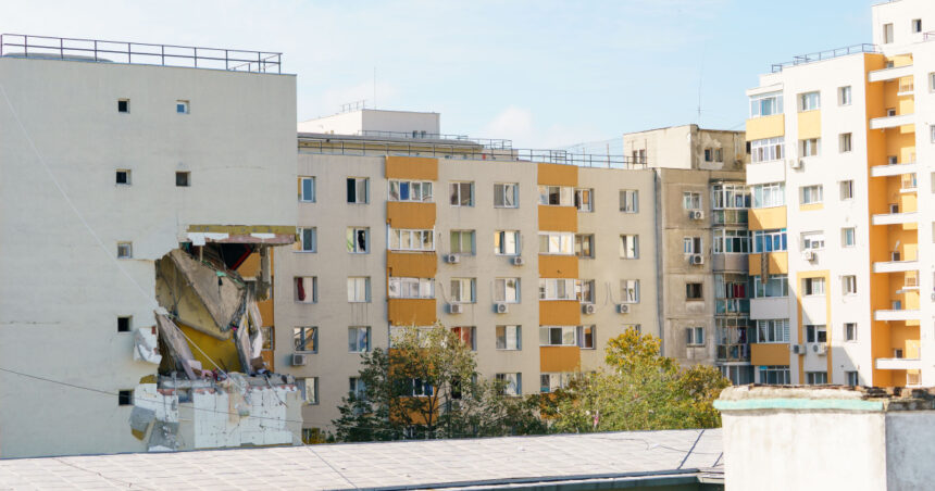 incepe evaluarea imobilelor din zona afectata de explozia din rahova ce trebuie sa stie locatarii apelul politiei locale 6a85f74f0be61