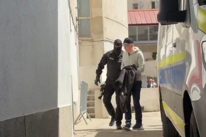 licitatia castigata de firma fostei sotii a lui gigi stefan pentru colectarea deseurilor si reciclare a ajuns in instanta 6a764e5108cd9