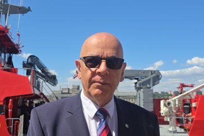 live foto video dr raed arafat seful dsu prezent la constanta la primirea pavilioanelor vaselor igsu o nava va iesi pe mare zilnic la antrenamente 6a7ee6a0b9c93