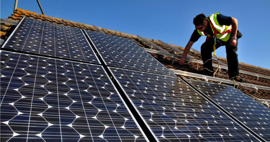 ministerul mediului lanseaza in consultare publica programul pentru baterii la fotovoltaice ce reguli sunt cine primeste finantare 6a8490b7b1334