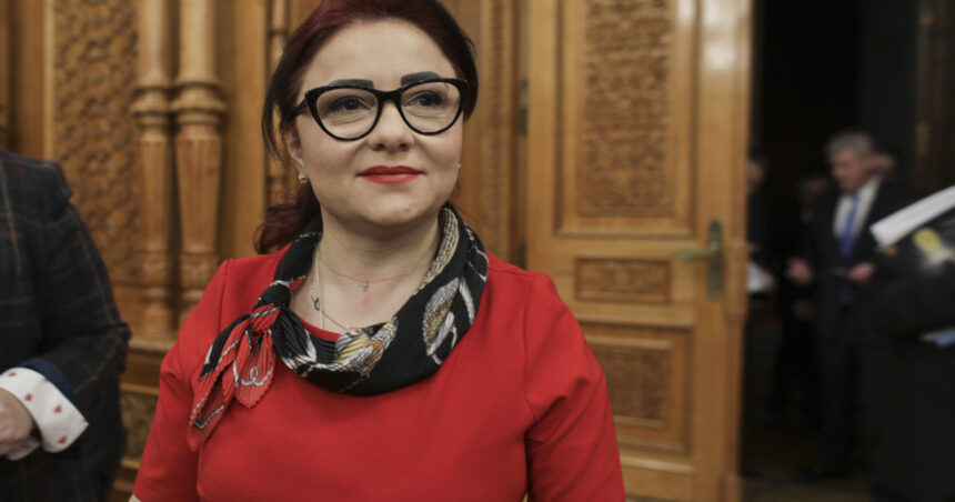 news alert cristina traila a demisionat din guvern cum comenteaza acuzatiile din dosarul dna 6a8ed2e2c1691