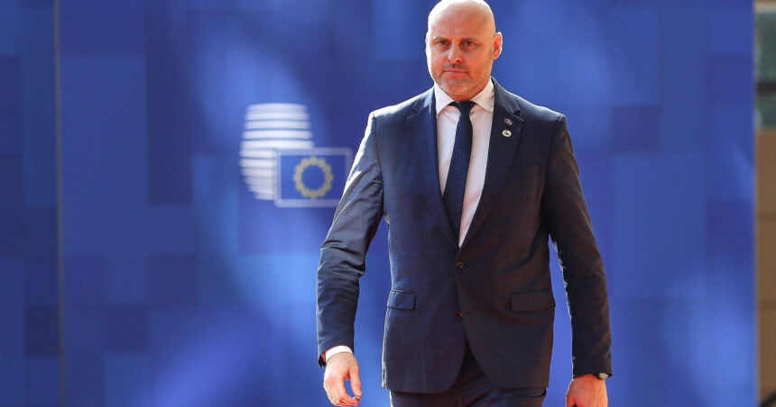 noi chiar am innebunit premierul unei tari europene critica refuzul de a interzice intrarea in ue a militarilor rusi 6a836972d679e