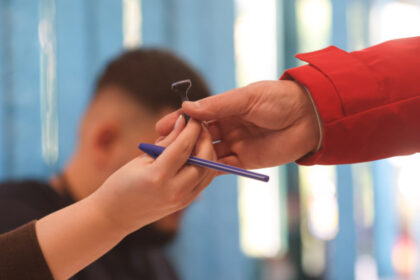 pe cine ar vota bucurestenii daca ar fi alegeri partidul clasat pe primul loc ar obtine 22 din voturi sondaj curs 6a94477eb9599