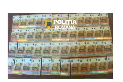 perchezitii in 5 judete cinci persoane retinute dupa ce ar fi pus in circulatie 13 100 de euro falsi si au cumparat trei masini 6a8c38b43c1ab