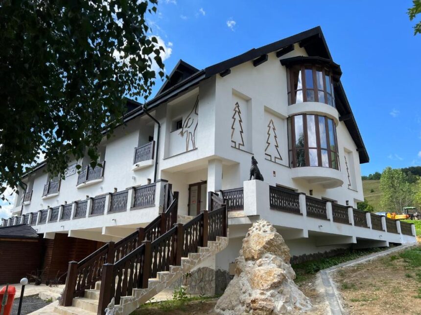 probleme pentru un fost director de institutie din constanta pensiunea din fundata scoasa la licitatie 6a7ba29c5227f