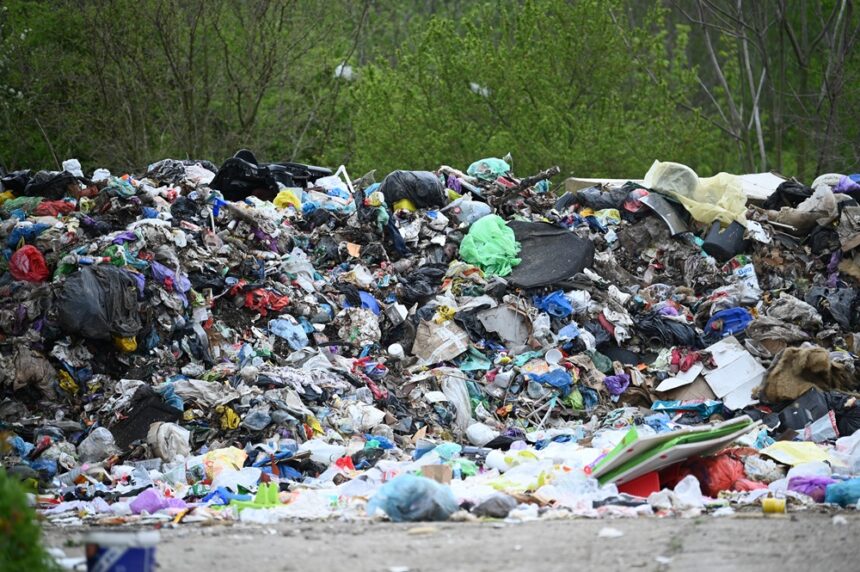 proces pentru gunoaiele din cernavoda lovitura grea in instanta pentru utilitati publice gospodaria comunala srl la mijloc un munte de bani vezi aici decizia judecatorilor 6a7cb097461c8