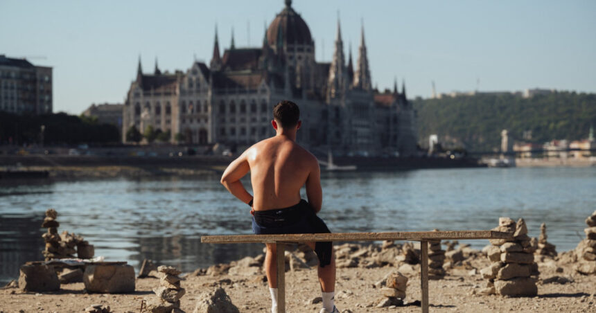 record istoric de caldura la budapesta in timp ce ungaria se apropie de 42 c restrictii privind consumul de apa 6a748d7f71db2