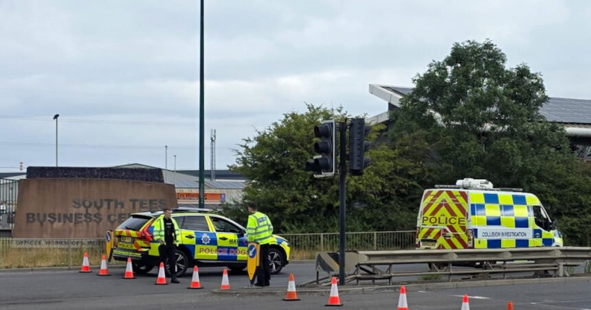 sfarsit tragic dupa o urmarire in trafic sapte morti intre care doi politisti o masina s a izbit de o autospeciala in marea britanie 6a89c8a729211
