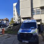 soferul care s a rasturnat cu masina la pecineaga a fost retinut doi politisti au fost raniti 6a87fdf63f405