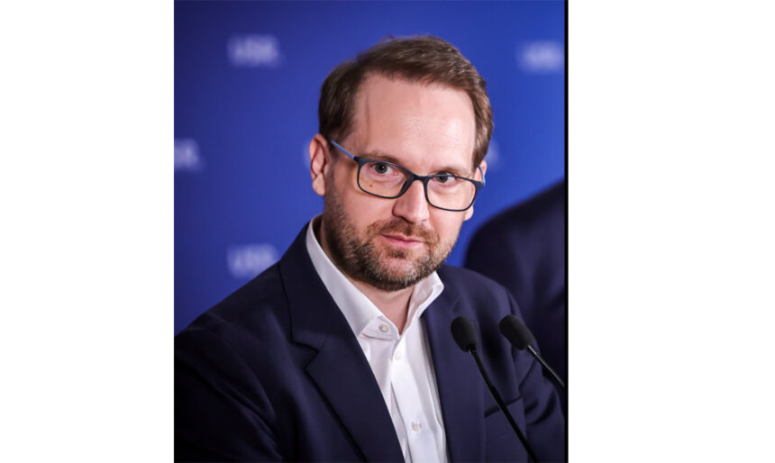 ultima ora ccr a decis amendamentul prin care dominic fritz isi pierde mandatul e constitutional reactia liderului usr 6a82fe6529970