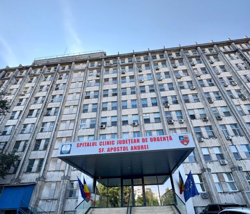 un pacient de 76 de ani de la spitalul judetean constanta s a aruncat de la etajul unitatii spitalicesti barbatul a supravietuit 6a92e1d886fa8