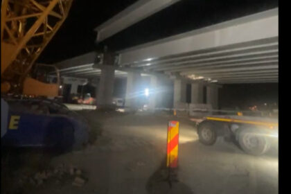 video autostrada bucurestiului se apropie de final ultima grinda a fost montata pe pasajul peste dn7 6a742411d2b31
