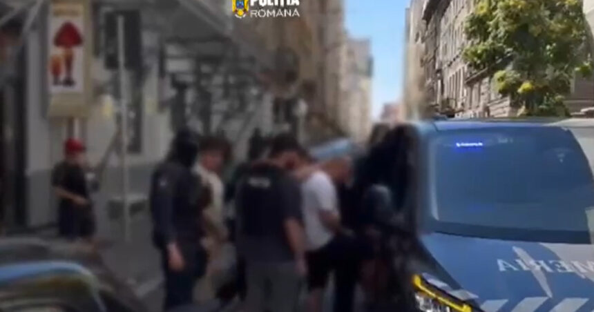 video descinderi ale politistilor din bucuresti la suporteri rapidisti dupa ce au batut un cetatean pakistanez patru barbati retinuti 6a873e5293255