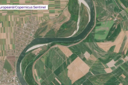 video dezastrul de pe dunare vazut din satelit imagini cu fluviul inainte si dupa ce a fost afectat de seceta 6a733175cc2ff