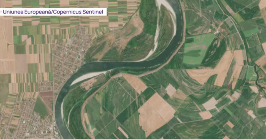 video dezastrul de pe dunare vazut din satelit imagini cu fluviul inainte si dupa ce a fost afectat de seceta 6a733175cc2ff