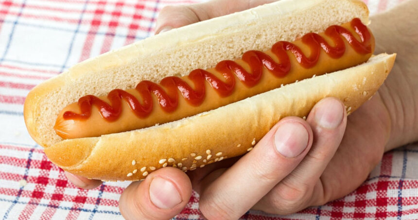 video gafa unui consilier al lui trump copiii ar trebui sa manance alimente proaspete direct din pamant precum hot dog ul 6a8fbaf0bad27