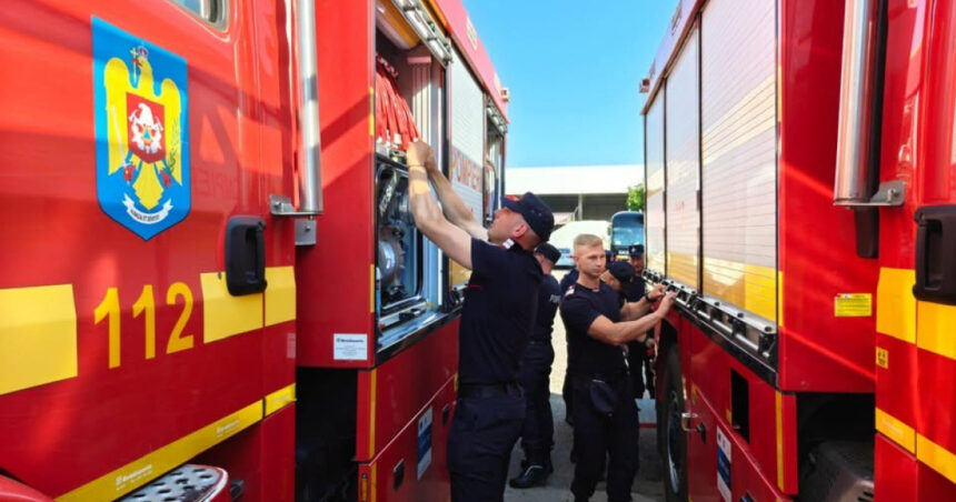 video incendiu la o nava care transporta minereu in portul midia pompierii intervin cu mai multe echipaje 6a87fc1b874c5
