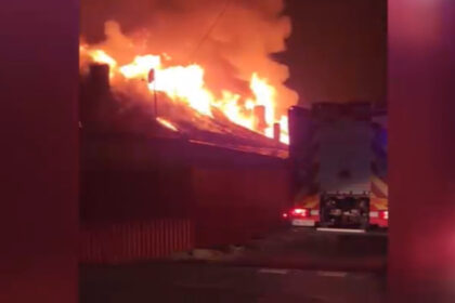 video incendiu la un complex de locuinte sociale din sacalaz timis un mort un ranit transportat la spital cu arsuri 6a893c3a44e71