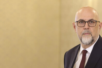 video kelemen hunor nu as incuraja sa se vina cu proiectul legii salarizarii in parlament fara un acord politic nu are cum sa iasa bine 6a7af04635562