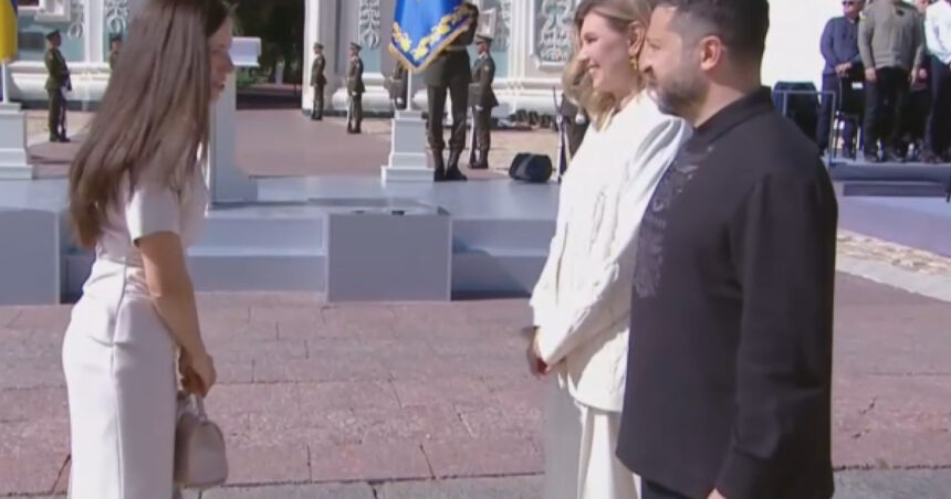video mirabela gradinaru a mers la kiev de ziua independentei partenera lui nicusor dan prezenta in semn respect pentru poporul ucrainean 6a8c36eb50e62