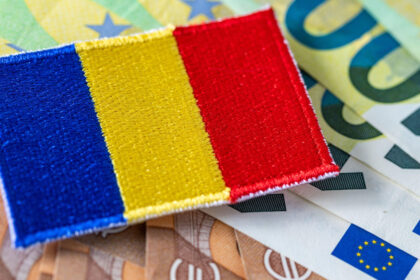 video nicusor dan spune din nou ca romania isi asuma obiectivul trecerii la moneda euro e un proces de durata care trebuie prioritizat 6a76d51b9f7ce