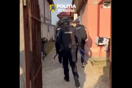 video perchezitii la comerciantii ambulanti de pe plaja din eforie oficial de la autoritati 6a900a94e4857