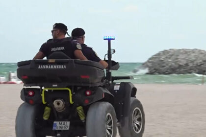 video turisti nemultumiti ca au fost evacuati de pe plaja din costinesti din cauza unei drone e frumos sa nu ne lasati sa trecem la mare 6a7dd28ceab48