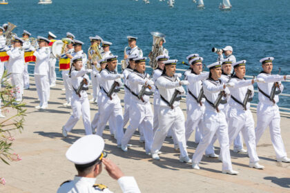 ziua marinei peste 3 500 de militari romani si straini participa la manifestarile de la constanta ilie bolojan prezent la spectacol 6a7ffa8eecb4d