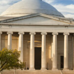 administratia trump ameninta smithsonian cu reducerea sprijinului federal criticile casei albe la adresa institutiei 6a99150f05558