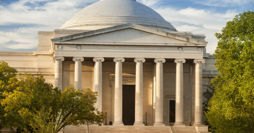 administratia trump ameninta smithsonian cu reducerea sprijinului federal criticile casei albe la adresa institutiei 6a99150f05558