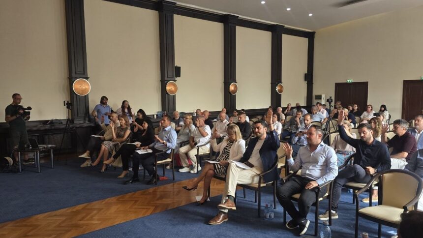 afaceristii de la doris trading srl asteapta verdictul instantei au dat in judecata consiliul local pentru terenul din centru pe care primaria il vinde cu aproape 280 000 de euro 6aadf6b0e575f