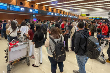 alerta de calatorie in indonezia mae eruptia vulcanului anak krakatau a afectat mai multe aeroporturi 6a9d8f276e4d0