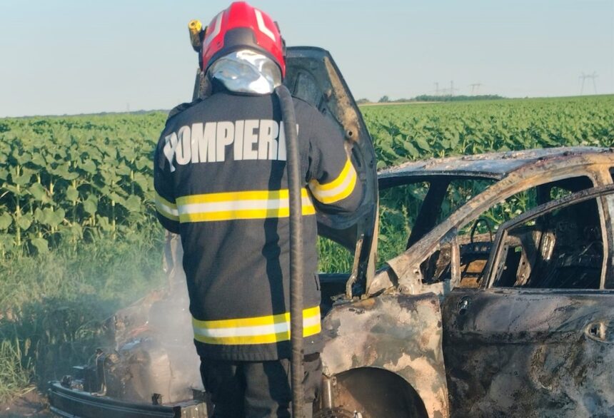 alerta pe dn22 a luat foc un autoturism la iesire din sacele 6a983255446d5