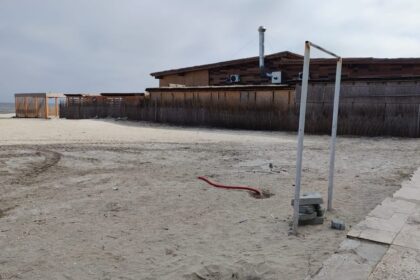 beach bar ilegal in mamaia havana beach trust srl obligata de instanta la demolarea constructiei si plata unor daune uriase catre abadl 6a9b5104b8f10