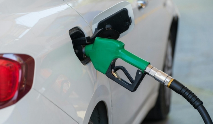 carburantii s au scumpit din nou benzina ajunge la 970 lei iar motorina la 1023 lei pe litru 6a9baca27bb45