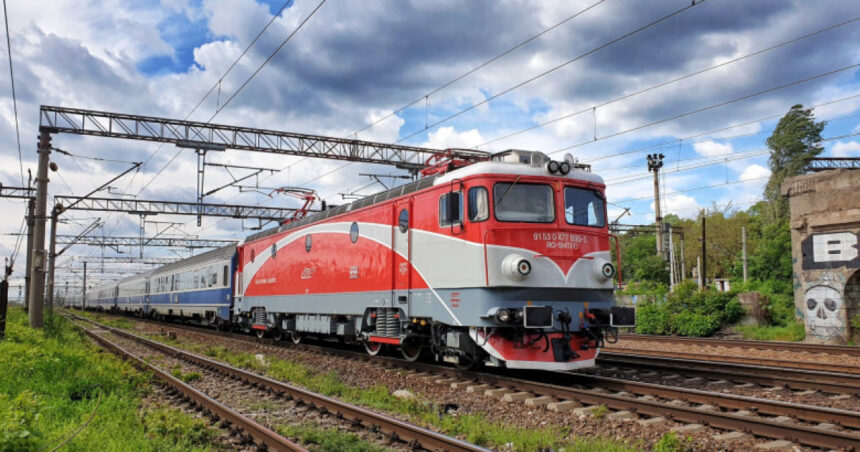 circulatia feroviara reluata la buftea dupa incendiul unei locomotive traficul ramane oprit la draganesti olt 6a9d849ad9b21