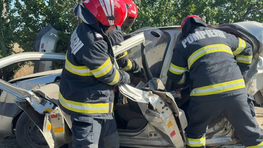 coliziune intre un autocamion si un autoturism se acorda ingrijijri medicale iar traficul este oprit 6ab3d3ca8b07e