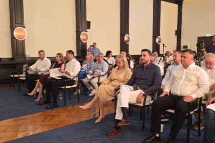 consiliul local constanta in sedinta extraordinara stadionul gheorghe hagi bulevardul madrid si extinderea ct bus sa in atentia alesilor locali vezi aici proiectele votate 6ab114ac9ba2b