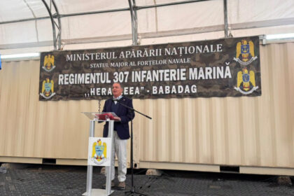 darryl nirenberg vizita la poligonul de instructie babadag romania nu este singura statele unite sunt aici si nato este aici 6aba8caf0b236