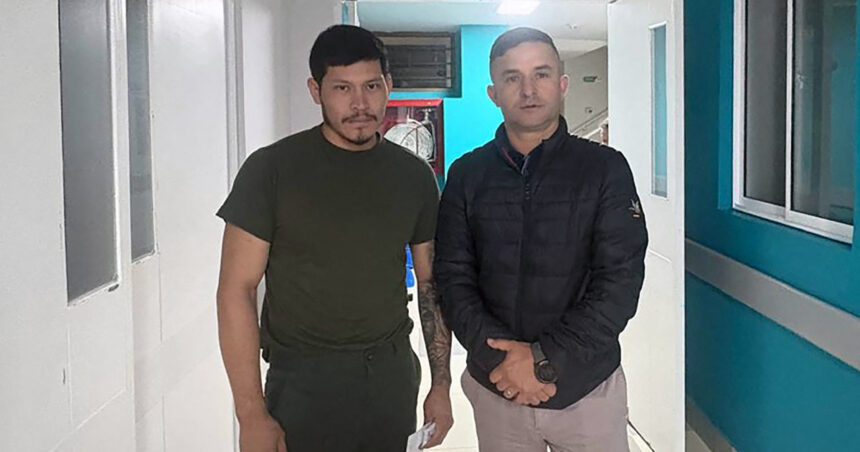 evadare incredibila in columbia cu mainile legate un soldat si a dezarmat paznicul s a aruncat in rau si a fugit 4 zile prin munti 6aa12f4a8d0f6
