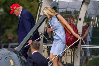 fara precedent trump a daruit 135 000 de dolari catre trei tinere consiliere de la casa alba printre ele controversata natalie harp 6aa116ae29dab