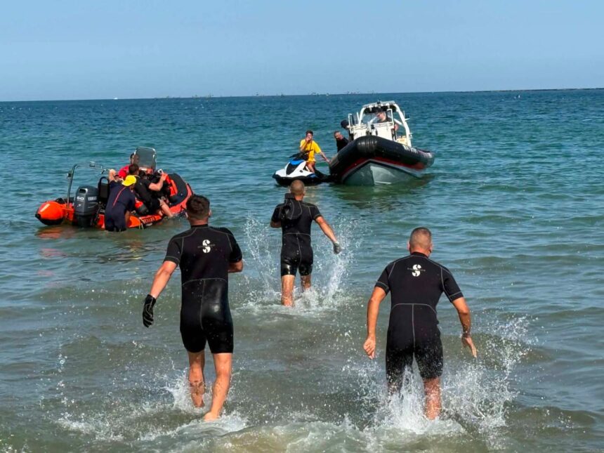 foto tragedie la costinesti a fost adus la mal trupul turistului din harghita disparut de doua zile 6a982446d5eaa