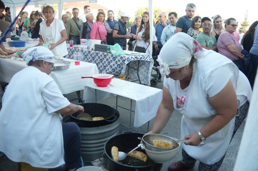 incepe festivalul suberecului la cumpana pofticiosii intampinati la standuri de la orele 11 00 6aad4dd91b4c2