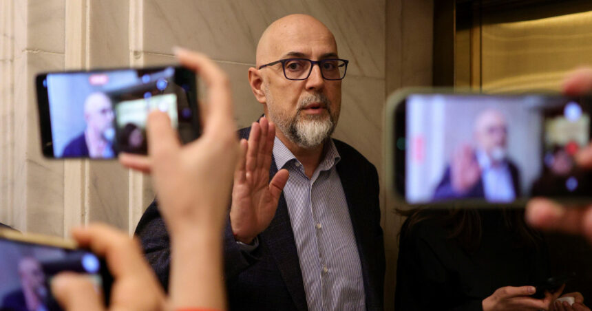 kelemen hunor vorbeste deja despre depunerea mandatului lui muresan venim sa ne prabusim intr o galagie infernala in parlament 6ab143ba4ecde