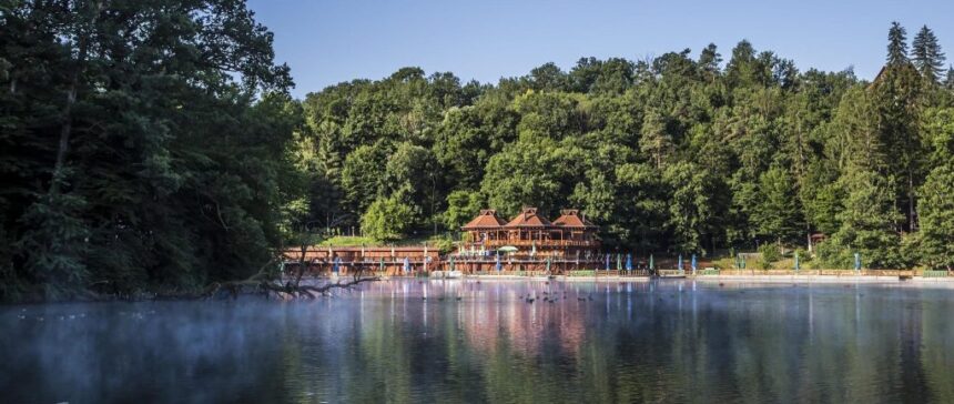 lacul ursu sovata ce trebuie sa stii inainte de un weekend in statiune 6a996433c602b
