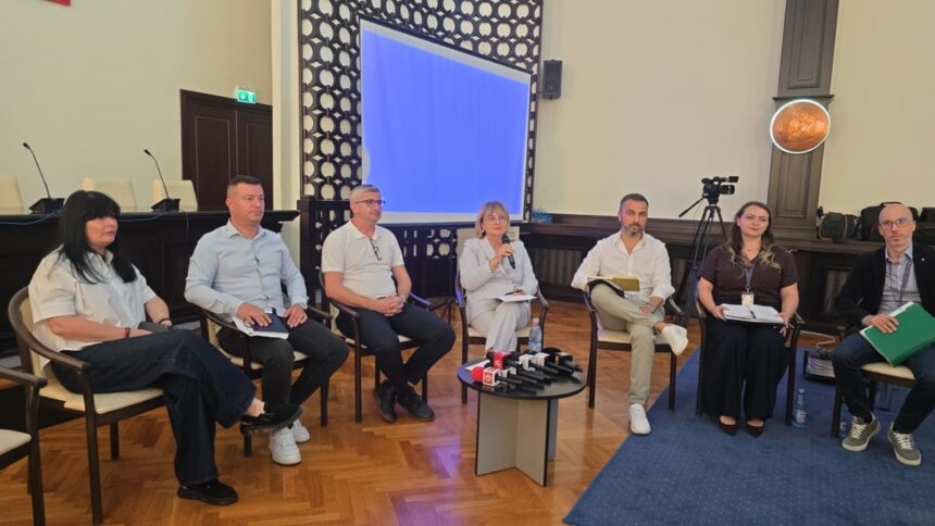 live foto video constantenii cu ochii pe regulamentul parcarilor din constanta ce spun cei care au venit la dezbaterea organizata de primarie 6aaa761f20f33