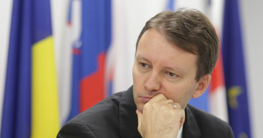 live text siegfried muresan spre deosebire de ceilalti doi candidati desemnati pornim de la 169 de voturi ce spune despre timpul de gandire 6aad79c36a4d4