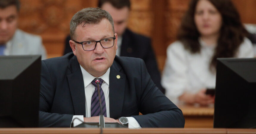 marius budai il acuza pe ilie bolojan ca ascunde adevaratul deficit facturile nu au disparut doar au fost puse la coada 6aa79591a079b
