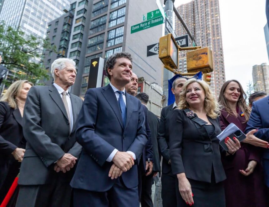 nicusor dan a dezvelit la new york o placuta in amintirea vizitei pe care regina maria a facut o in statele unite acum 100 de ani 6ab2d6e045c05