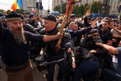 nu va jucati cu focul ticalosilor reactie dura din psd dupa violentele de la protestul ciobanilor din capitala 6aa943607ff70